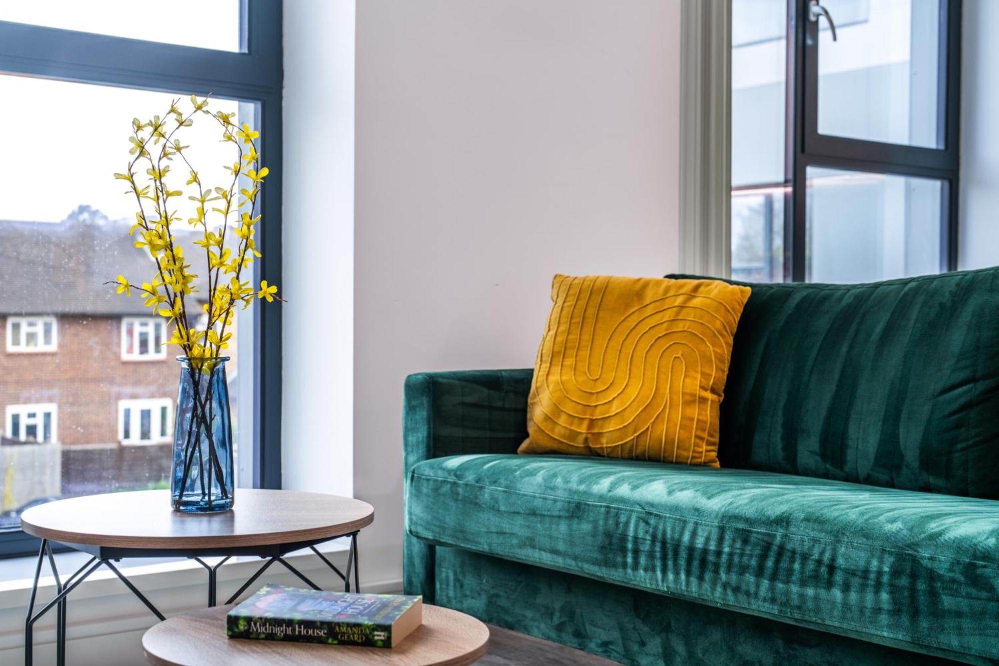 Potters Bar - Free Parking - Private Bathroom - Netflix - 4 Mins Walk To Station - 20 Mins Direct Trains To London Exteriör bild