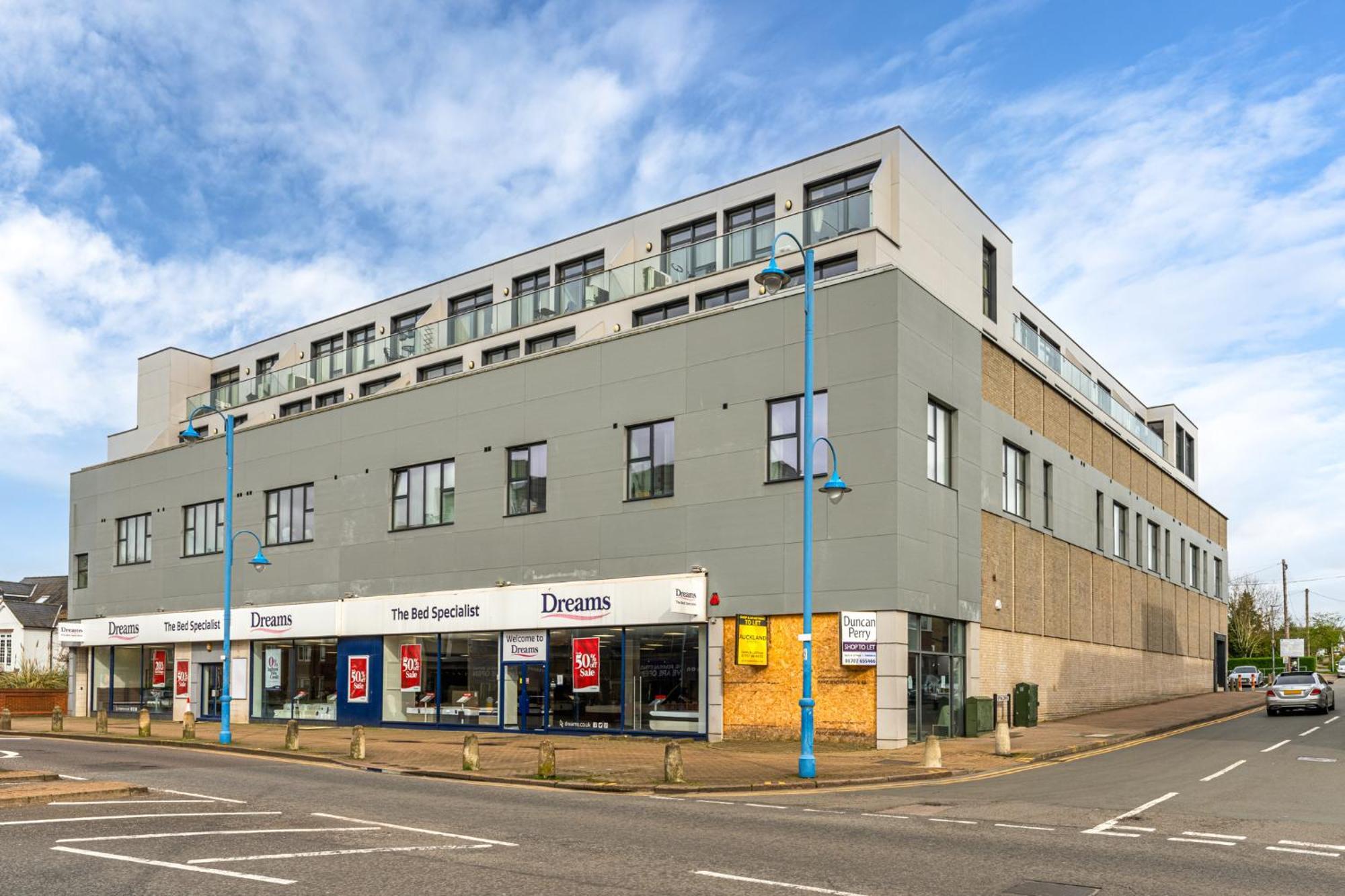 Potters Bar - Free Parking - Private Bathroom - Netflix - 4 Mins Walk To Station - 20 Mins Direct Trains To London Exteriör bild